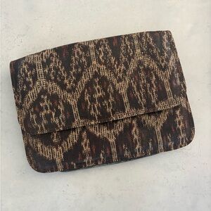 Vintage Elegant Brown Patterned Clutch
